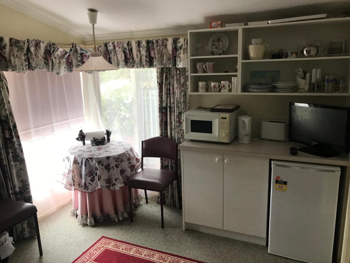 Lanaud Farm Stay Allansford Bagian luar foto